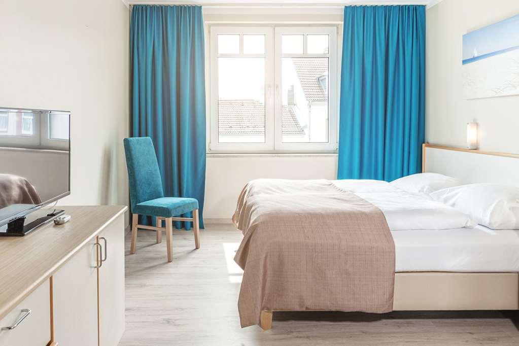 Hotel B99 Offenbach am Main Ruang foto