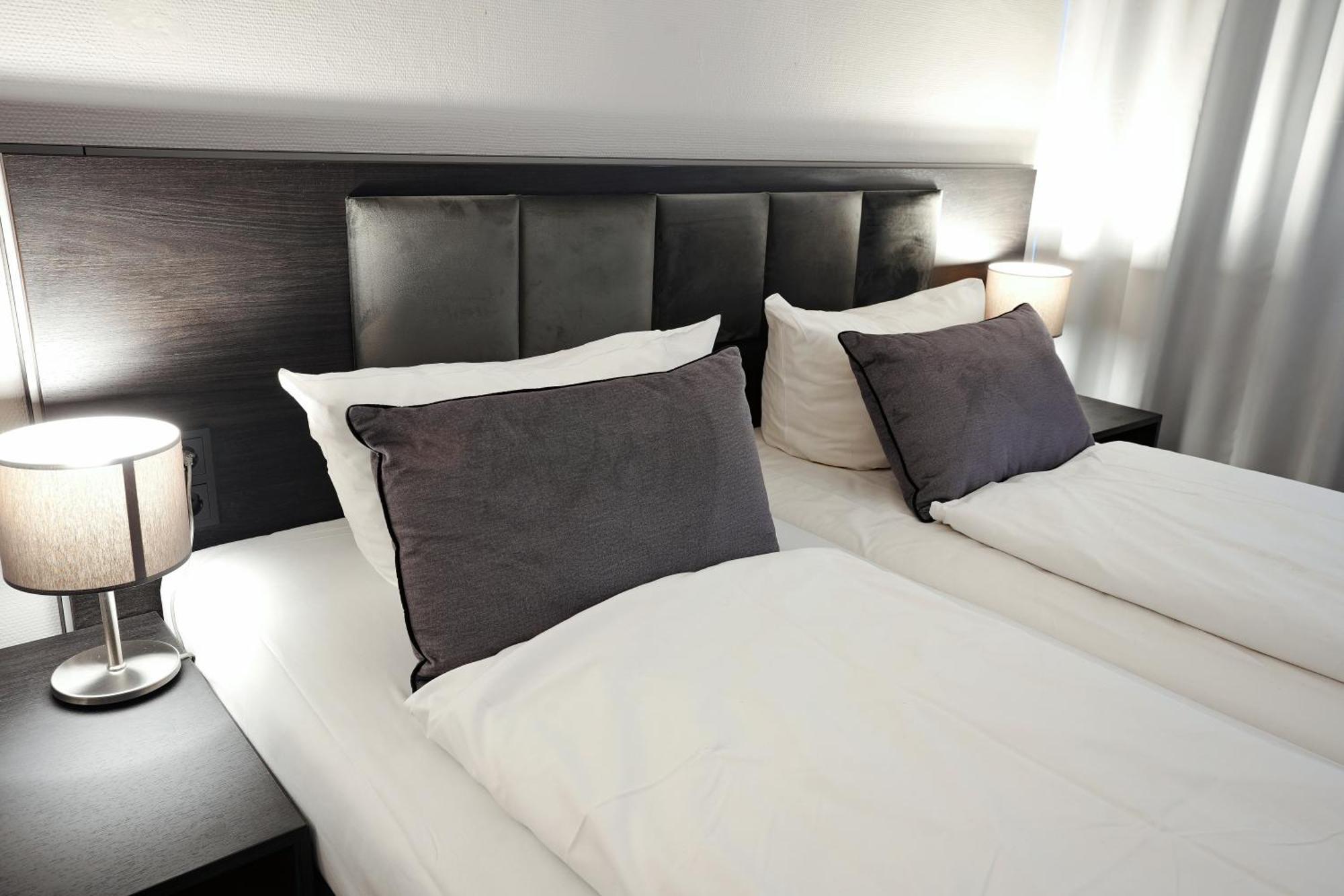 Hotel B99 Offenbach am Main Bagian luar foto