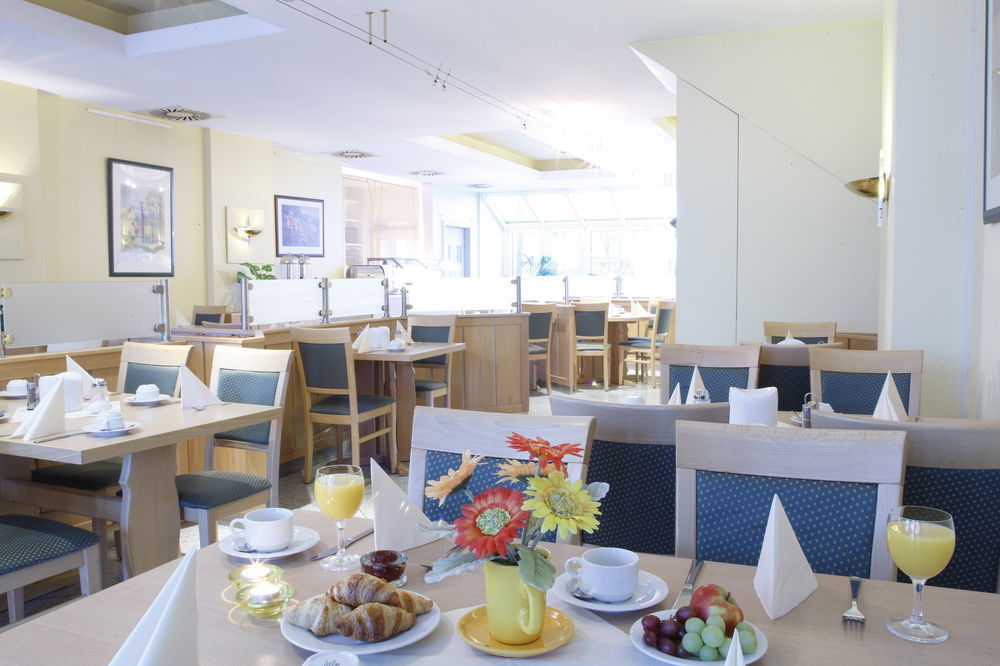 Hotel B99 Offenbach am Main Bagian luar foto